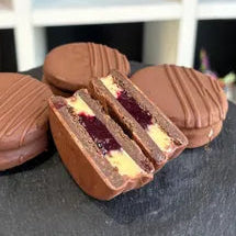 Alfajor Helado sabor Chocolate Low Carb de Poga